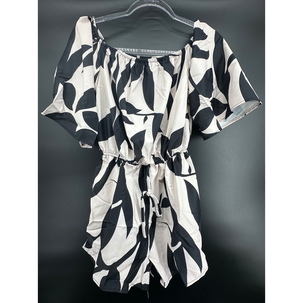 CUPSHE Black Cream Botanical Leaf Print Off Shoulder Romper Drawstring Waist‎